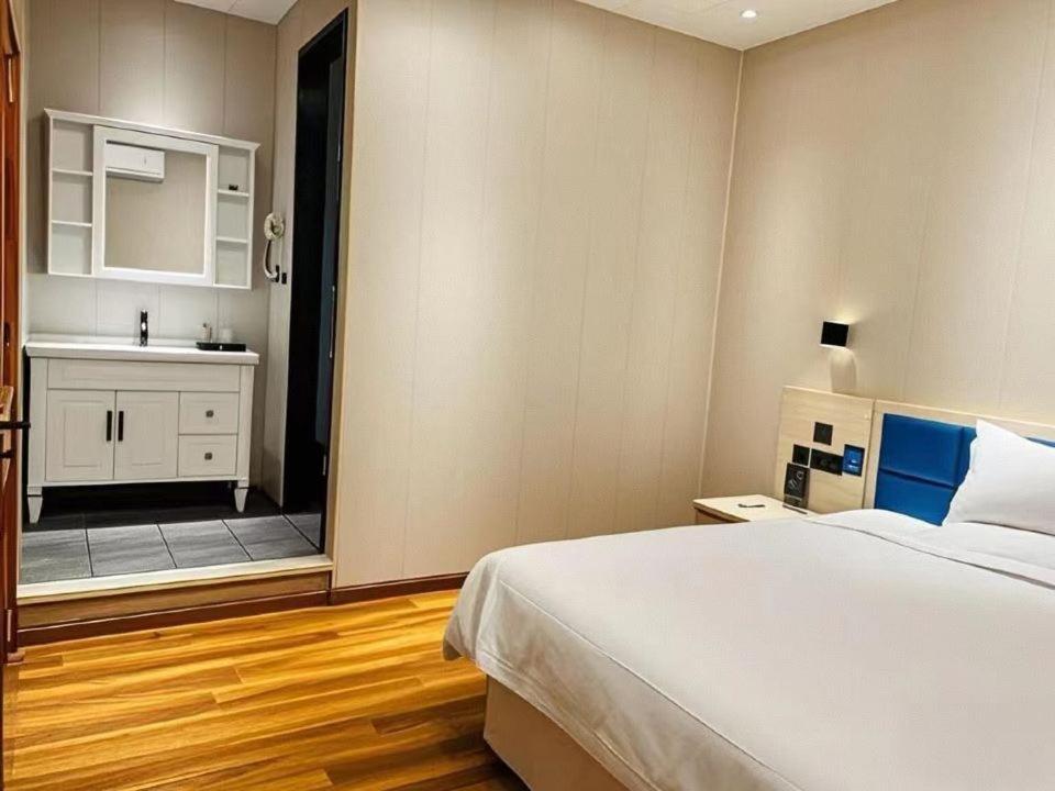 Qiqiaowu Hotel Beijing Daxing Airport Line Caoqiao Subway Station Branch Exterior foto